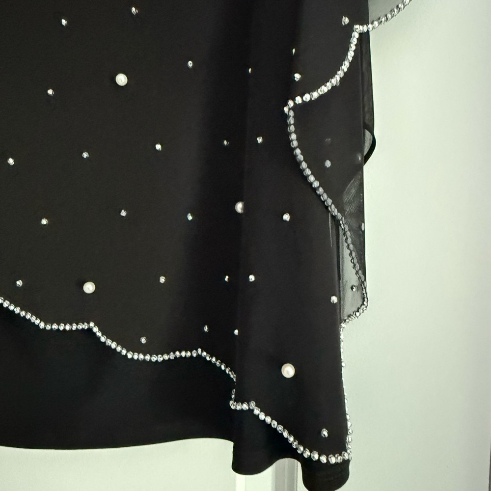Elegant Black Dress with Pearl and Rhinestone Accents